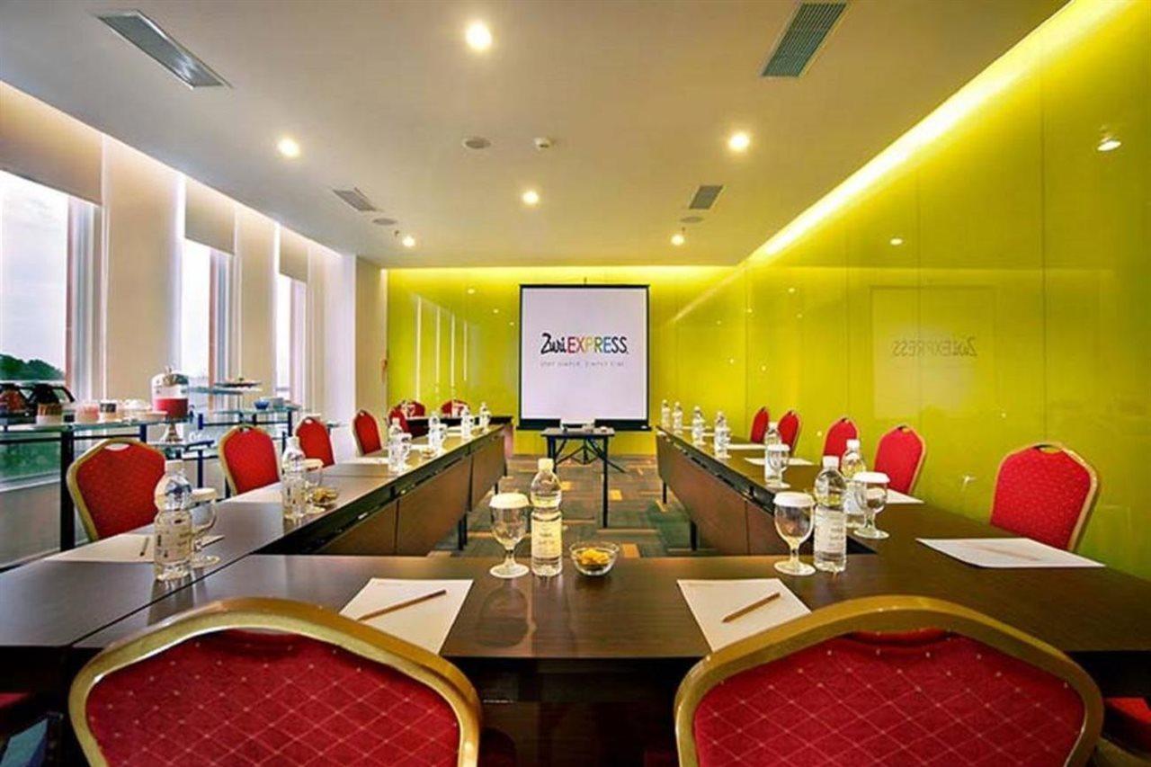 Hotel Zuri Express Mangga Dua Jakarta Exterior foto