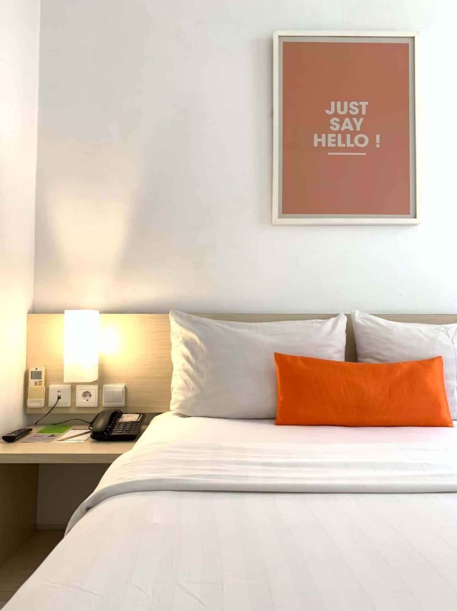 Hotel Zuri Express Mangga Dua Jakarta Exterior foto