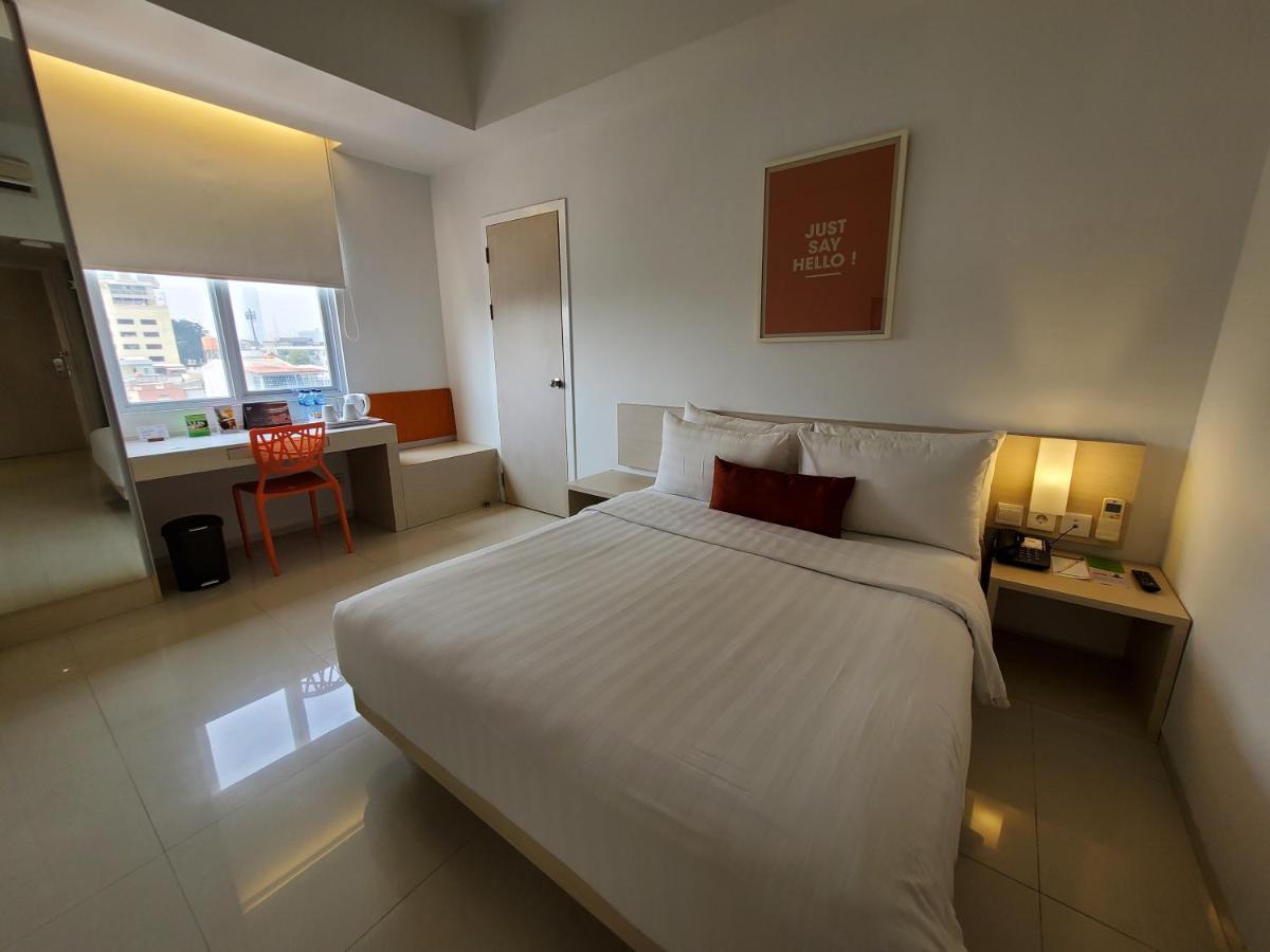Hotel Zuri Express Mangga Dua Jakarta Exterior foto